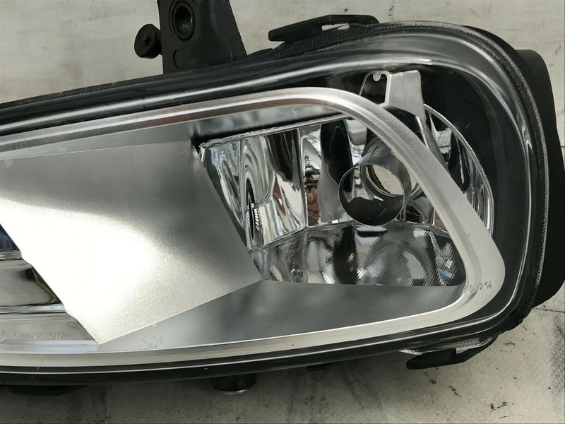 MERCEDES AROCS ANTOS 2013-ON LEFT FRONT FOG LIGHT LAMP HALOGEN A9608200256
