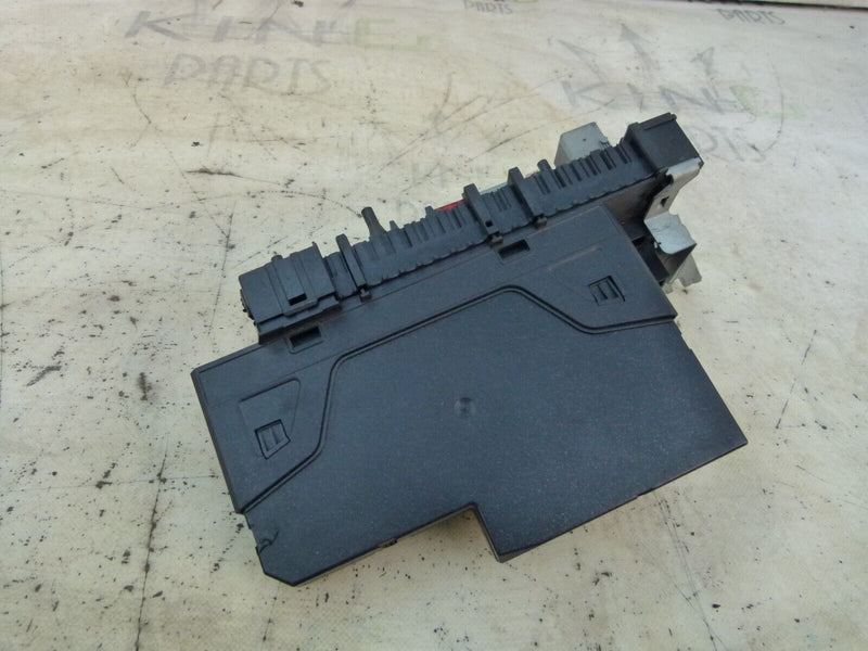 MERCEDES C W204 2007-11 FUSE BOX CENTRAL UNIT GENUINE A2049006301