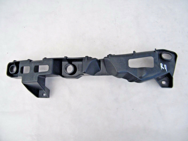 RENAULT CLIO 3 LEFT FRONT BUMPER GUIDE MOUNTING FOR REFLECTOR 8200800090 (R11)