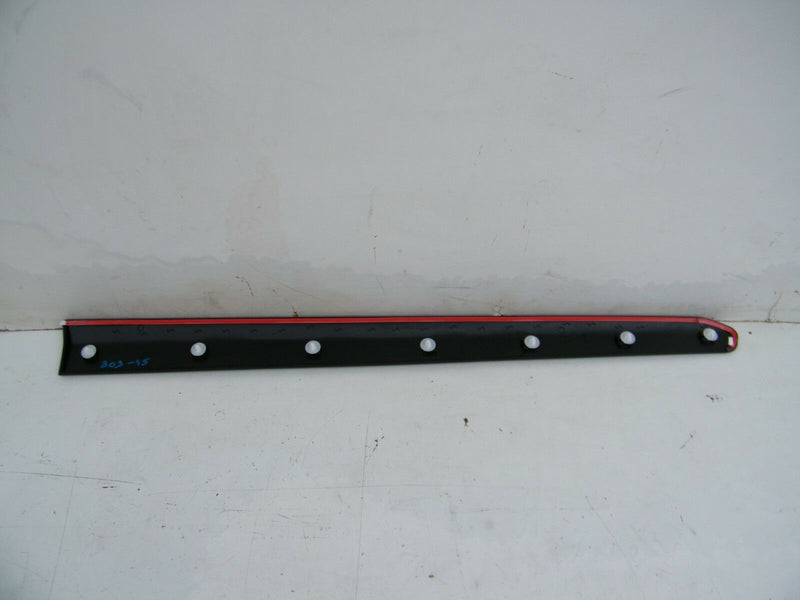 VAUXHALL COMBO D 2012-ON LEFT FRONT DOOR MOULDING TRIM 95511667 NEW (B03-45)