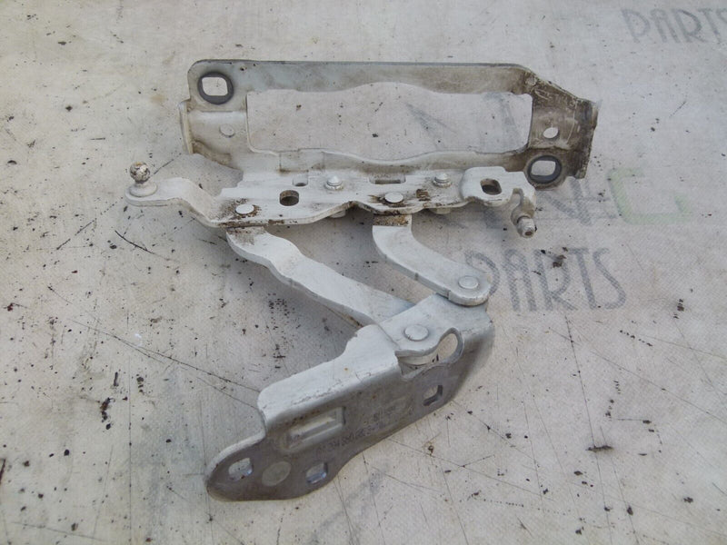 MERCEDES C W204 2007-11 BONNET HOOD RIGHT SIDE HINGE GENUINE A2048800828