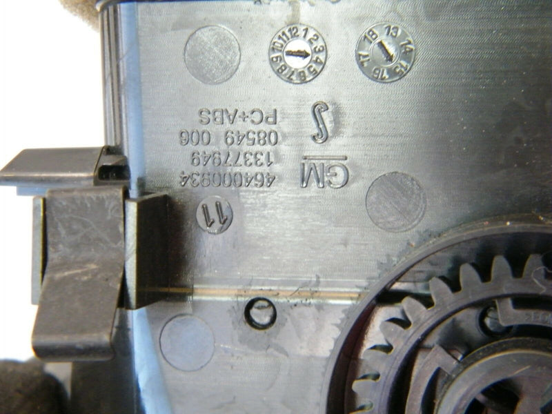 VAUXHALL CORSA E 2014-ON CENTRE DASHBOARD AIR VENTS HAZARD SWITCH PANEL 13384933