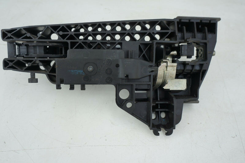 AUDI A4 (B8) 2008-2015 FRONT RIGHT SIDE DOOR HANDLE + BRACKET 8T2837886A