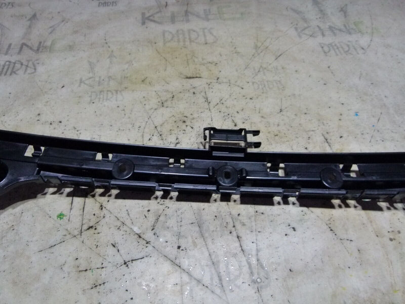 BMW 1 SERIES E82 2007-2011 REAR BUMPER MOUNTING BRACKET GENUINE 7170665