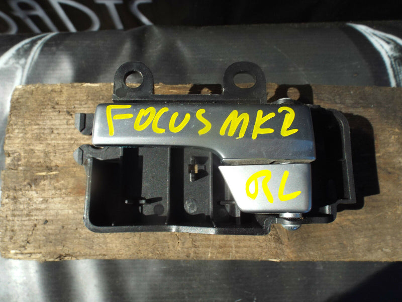 FORD FOCUS MK2 2004-2011 GENUINE DOOR HANDLE INTERIOR SILVER LEFT SIDE N/S