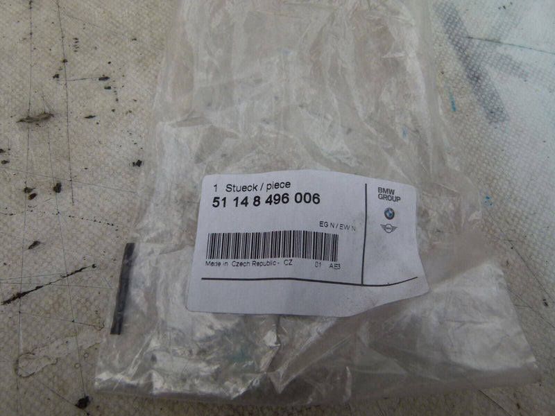 BMW X1 F48 2015-19 REAR BOOT SDRIVE 20i NAME PLATE GENUINE 5114 8496006