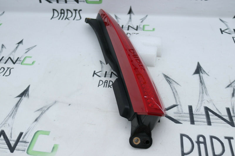 VOLVO XC90 2007-2014 RIGHT SIDE REAR LIGHT UPPER LAMP 30698142