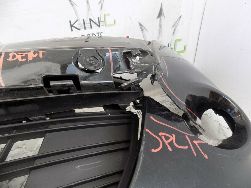 Renault 2008-2012 MK3  Megane Front Bumper Silver 5 Door Hatchback