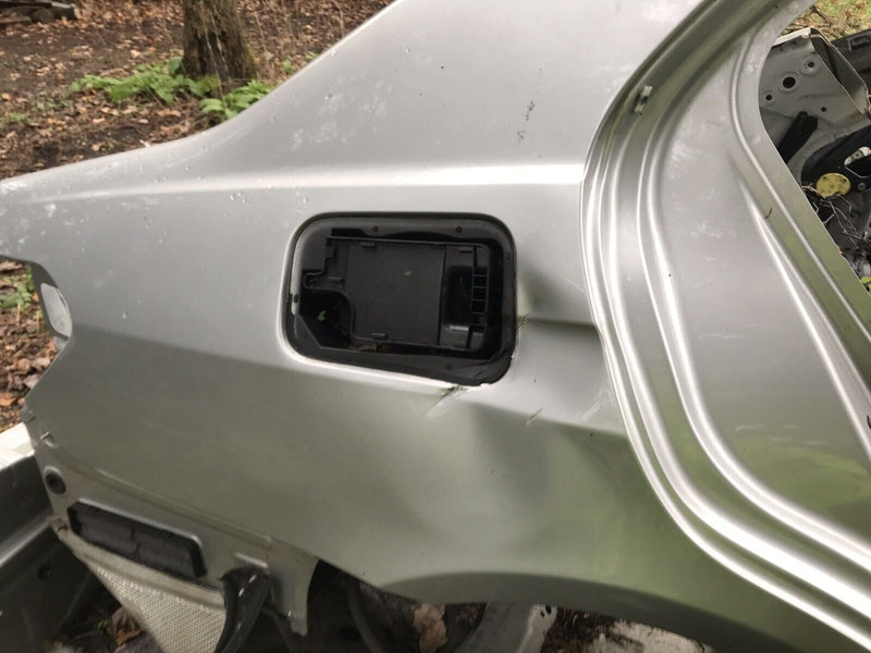 MERCEDES W212 2009-16 RIGHT SIDE REAR BODY CUT PART QUARTER PANEL PILLAR C