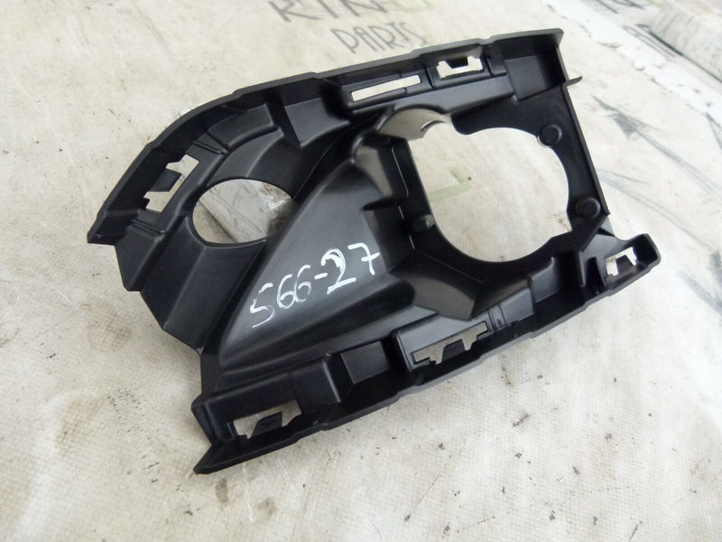 VOLVO XC40 2018-22 FRONT BUMPER RIGHT MOUNT BRACKET GENUINE 31407961