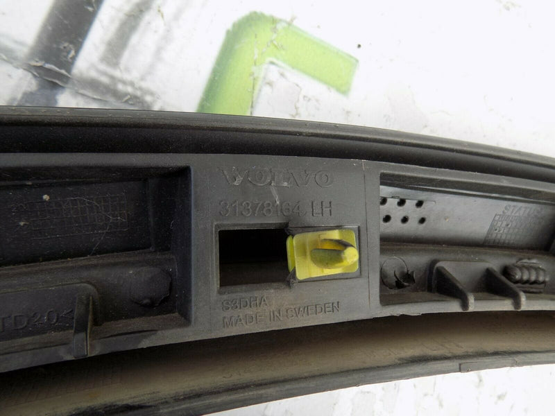 VOLVO XC90 2015-ON REAR LEFT WHEEL ARCH TRIM COVER WING BLACK 31378164