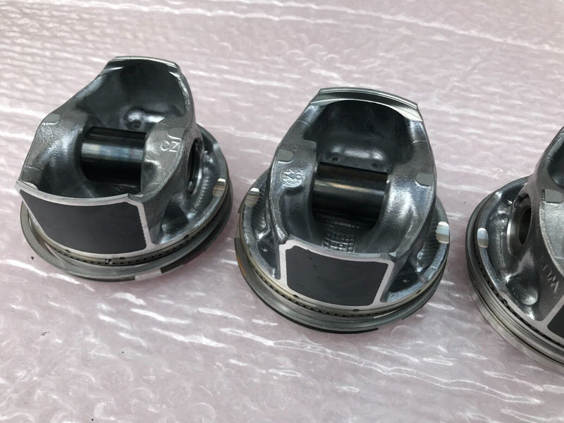 AUDI Q5 3 GEN PETROL 2.0 TFSI 4x ENGINE PISTON GENUINE SET 82.420 06K BB 9,6 2l