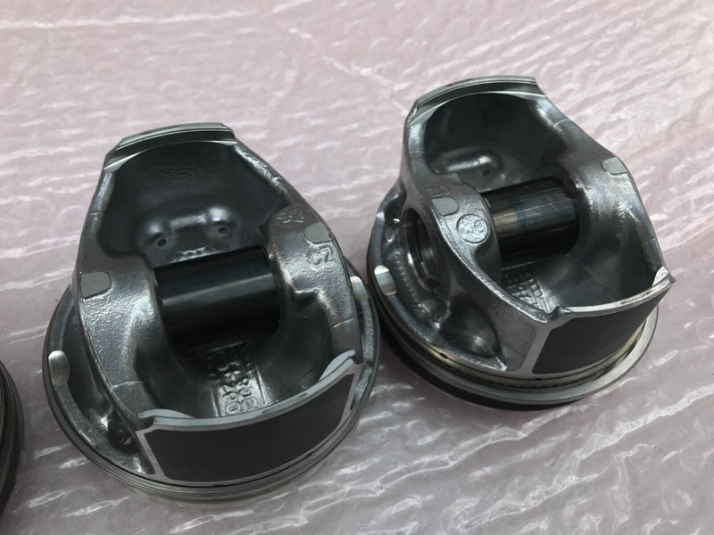 AUDI Q5 3 GEN PETROL 2.0 TFSI 4x ENGINE PISTON GENUINE SET 82.420 06K BB 9,6 2l