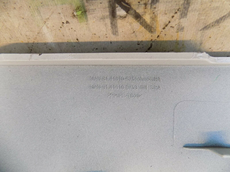 MAN TGX EURO 6 2020+ LEFT BUMPER CORNER HEADLIGHT SURROUND WHITE MAN-8141610