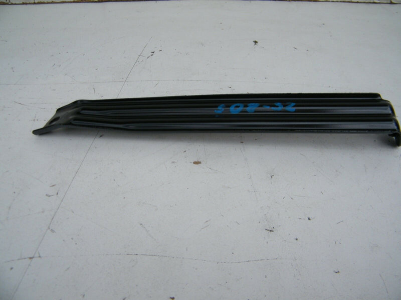 SUZUKI SWIFT 2010-2017 FRONT BUMPER BRACKET NEW GENUINE 72471-68L00 (S08-32)