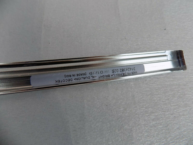 VOLVO XC60 2018 2019 FRONT LEFT DOOR MOULDING CHROME DECOR 31424382 /B08-11