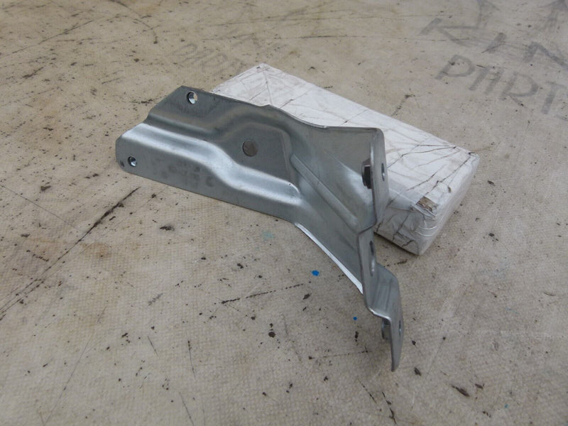 VOLKSWAGEN GOLF MK6 2008-13 FRONT RIGHT WING BRACKET GENUINE 5K6821136 S102-14