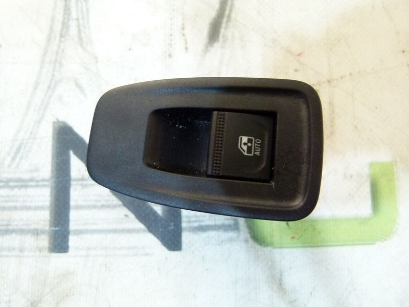RENAULT CAPTUR 2020-ON REAR RIGHT WAINDOW CONTROL SWITCH P254013877R