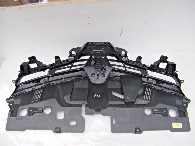 RENAULT CLIO MK IV 2012-2015 FRONT BUMPER UPPER RADIATOR GRILL 622563184R (R13)