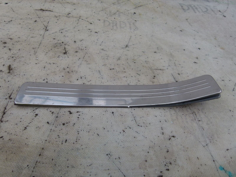 MERCEDES C W204 2007-11 REAR RIGHT STEP SILL TRIM GENUINE A2046800235