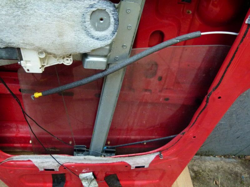 MERCEDES SPRINTER W906 06-17 FRONT DOOR PANEL RIGHT SIDE & LOCK MECHANISM