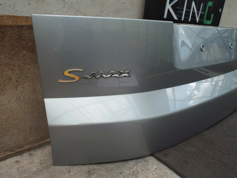 FORD S MAX S-MAX ZETEC 2006-2010 LOWER TAILGATE COVER BOOTLID SILVER (A2254)