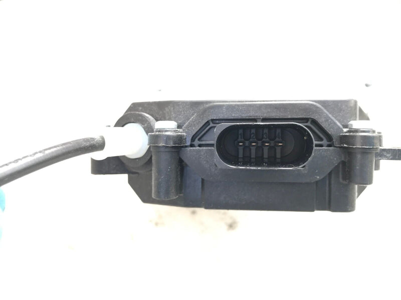 RANGE ROVER EVOQUE L551 2019- BOOT TAILGATE LATCH CATCH GENUINE K8D2404C10