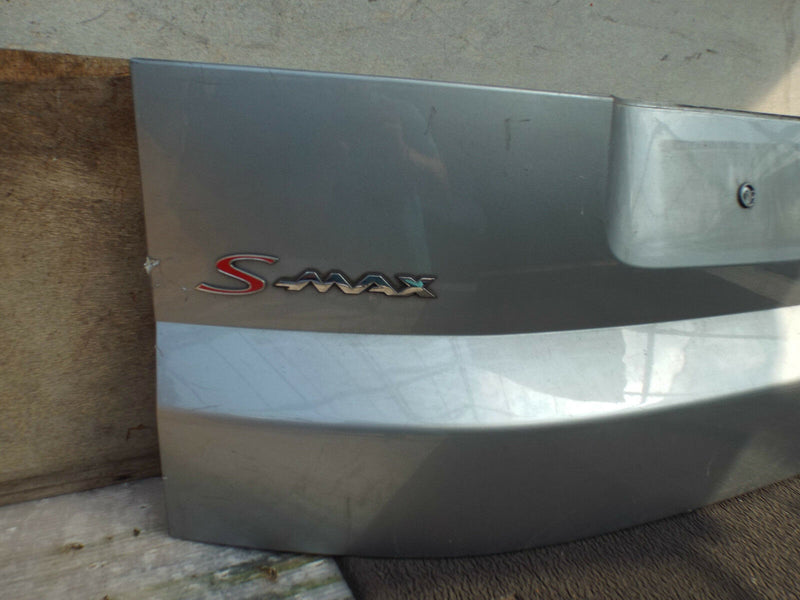 FORD S MAX S-MAX TITANIUM 2006-2010 LOWER TAILGATE COVER BOOTLID SILVER (A8336)