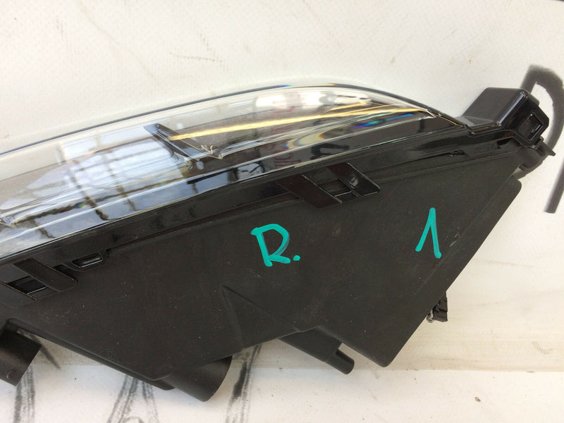 PORSCHE MACAN 95B 2019- RIGHT SIDE DAYTIME RUNNING LIGHTS LED 95B.952.08X.X