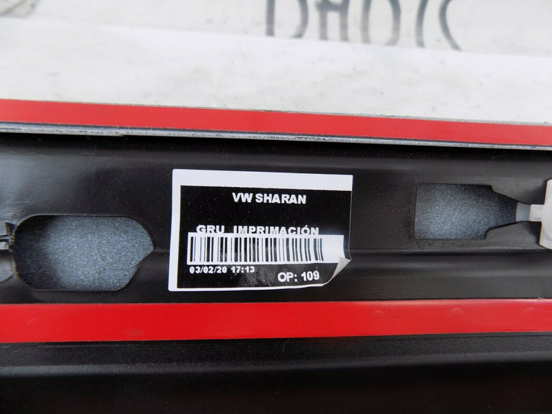 SEAT ALHAMBRA II 2010-20 FRONT RIGHT DRIVER SIDE LOWER DOOR TRIM 7N0854940