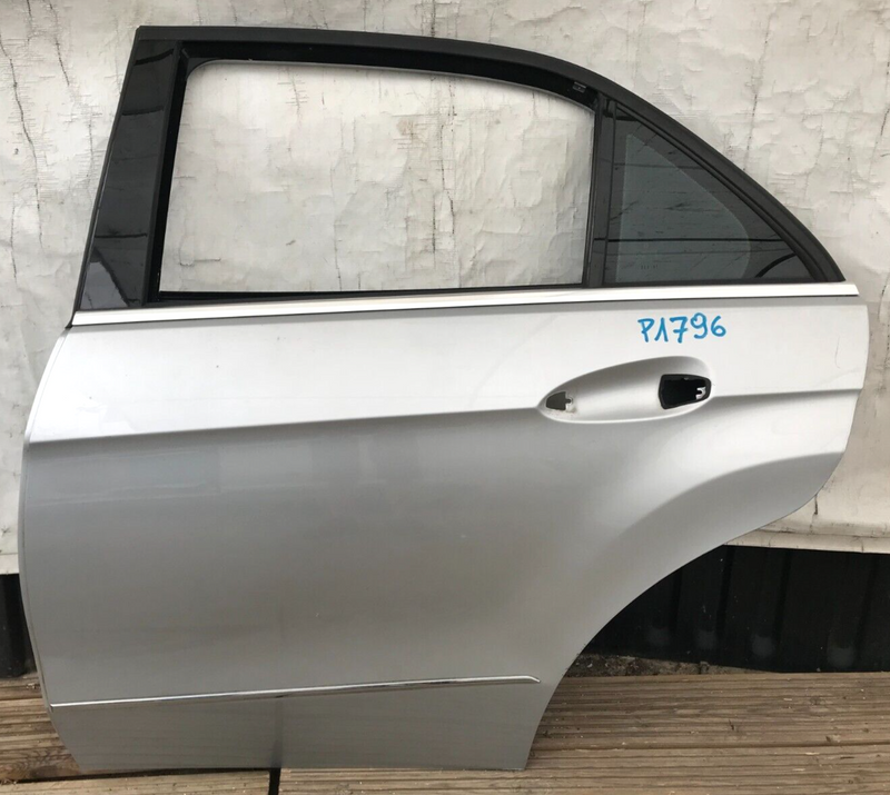 MERCEDES E-CLASS W212 ELEGANCE 2010-15 SALOON GENUINE REAR DOOR SHELL PANEL 1796