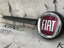 FIAT 500 2015-ON FRONT BUMPER GREY LOGO GRILL TRIM WITH BADGE EMBLEM 735637413
