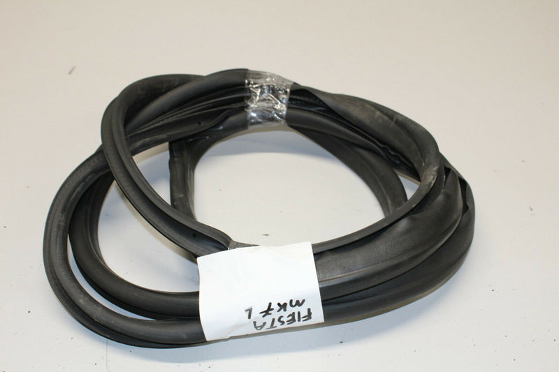 FORD FIESTA MK7 2008-2016 5 DOOR REAR DOOR RUBBER GASKET SEAL LEFT SIDE N/S