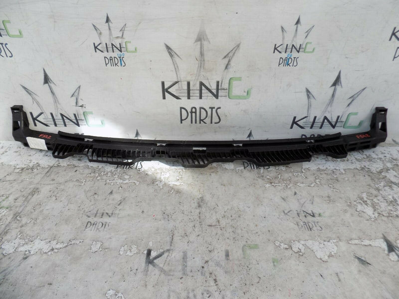 VW GOLF MK7 2013-2016  GTD REAR BUMPER MOUNT BRACKET 5G6807863