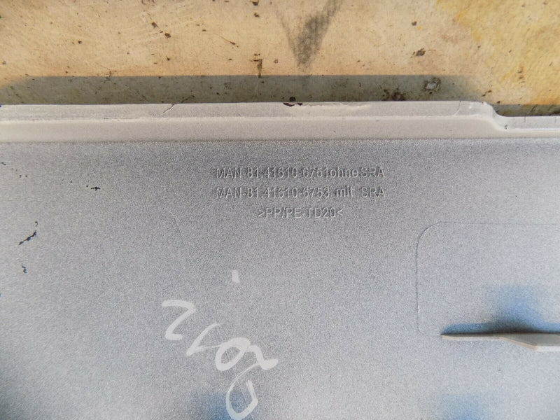 MAN TGX EURO 6 2020+ LEFT BUMPER CORNER HEADLIGHT SURROUND WHITE MAN-8141610