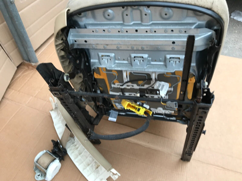 BMW E90 E91 GENUINE FRONT SEAT RIGHT DRIVER SIDE & SEATBELT CREAM COLOUR !!