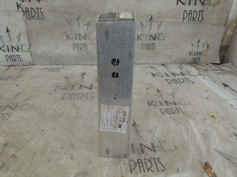 AUDI A4 B8 8K 2008-12 CRASH BAR RIGHT MOUNT BRACKET GENUINE 8K0807332