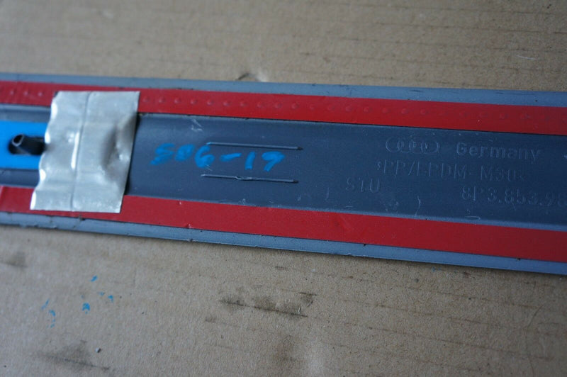 Audi A3 8P 2003-2013 REAR LEFT DOOR STRIP MOULDING TRIM 8P3 853 983 (S06-19)