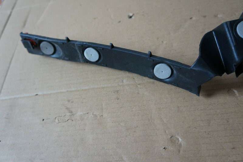 VAUXHALL CORSA D 2006-2014 REAR BUMPER LEFT BRACKET GUIDE *NEW 13179903 /S04-27+