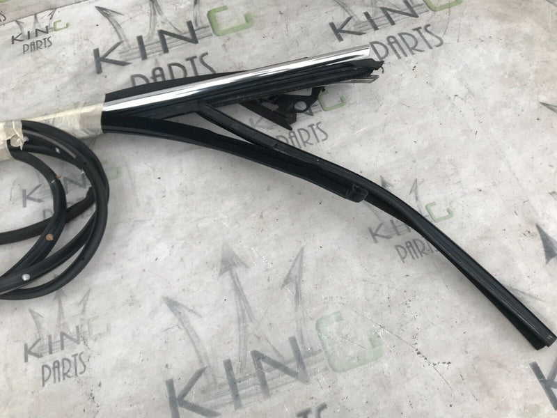 VAUXHALL INSIGNIA A 08-16 SET FRONT WINDOW LEFT SIDE FRAME, RUBBER, TRIM COVER