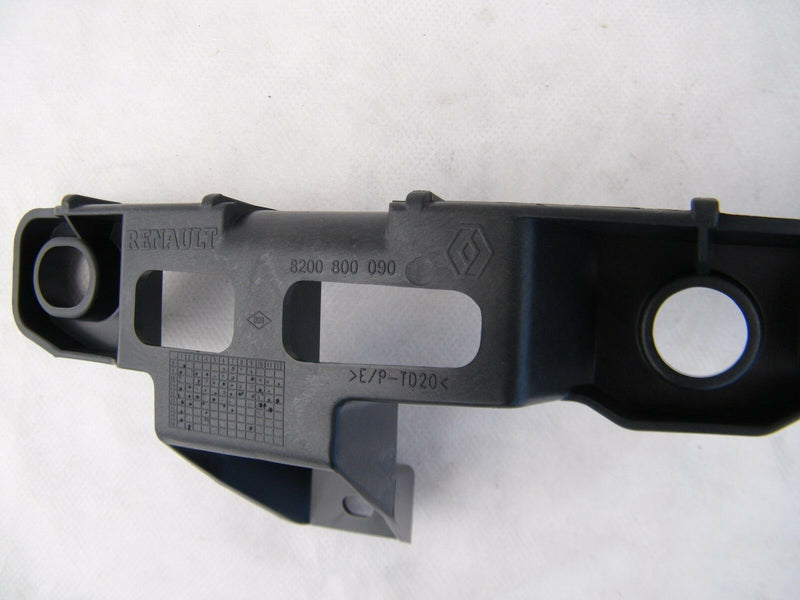 RENAULT CLIO 3 LEFT FRONT BUMPER GUIDE MOUNTING FOR REFLECTOR 8200800090 (R11)