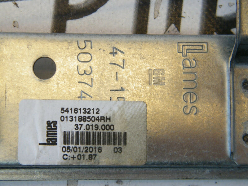 VAUXHALL CORSA E 2014-ON DRIVER SIDE REAR MANUAL WINDOW REGULATOR 13188504