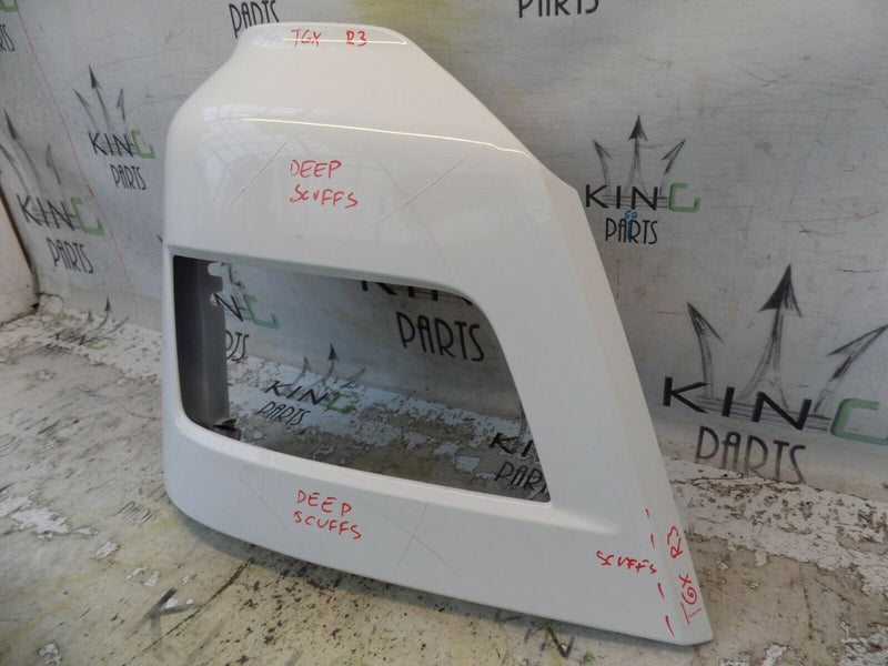 MAN TGX EURO 6 2020+RIGHT BUMPER CORNER HEADLIGHT SURROUND WHITE 81416106750