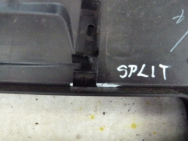 MITSUBISHI OUTLANDER PHEV LCI 2015-18 FRONT BUMPER GRILL TRIM 6400G762