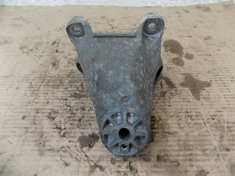 AUDI Q7 PORSCHE CAYENNE ENGINE BEARING HOLDER SUPPORT RIGHT SIDE 7L8199307K