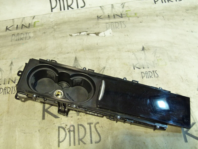 RANGE ROVER SPORT 13-17 CENTRE PANEL CUP HOLDER GENUINE DK62045H62BD