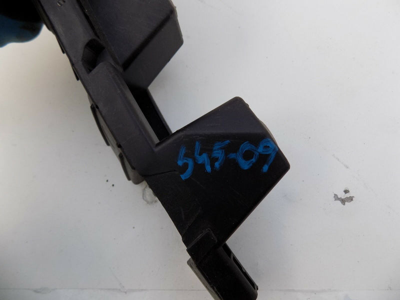 VAUXHALL CORSA D 2006-2014 REAR BUMPER LEFT BRACKET GUIDE *NEW 13179903 /S04-27+