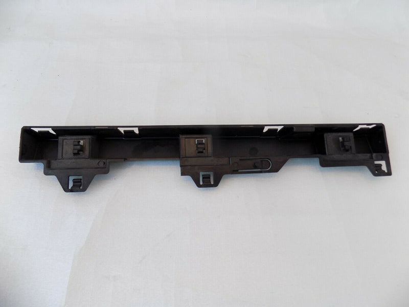 BMW 1 SERIES F20 2011-2019 L2 NS LEFT SIDE SKIRT MOUNT BRACKET 7240913 /S37-34