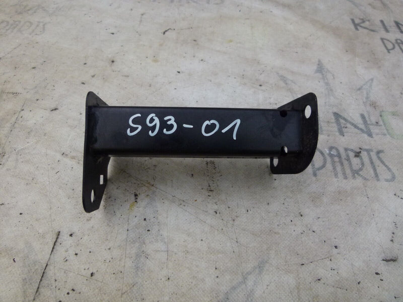 RENAULT CAPTUR MK2 2019-ON FRONT RIGHT CRASH BAR BRACKET 561103790R