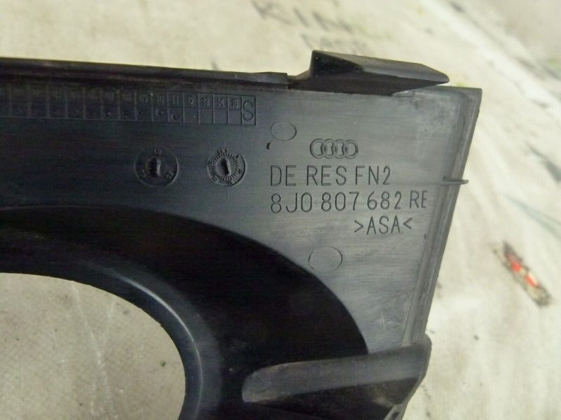 AUDI TT 2006-10 FRONT BUMPER RIGHT FOG LIGHT TRIM GENUINE 8J0807682 S80-01